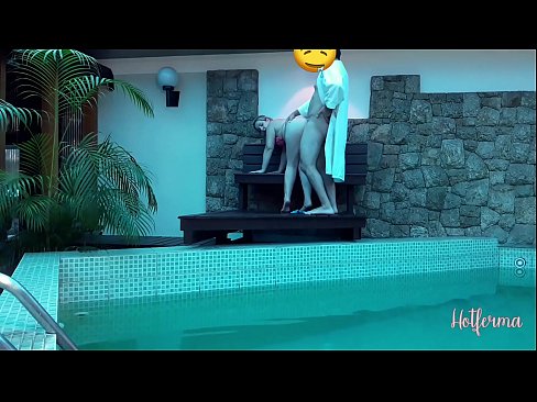 ❤️ Sjef inviterer hushjelp til bassenget, men kunne ikke motstå en varm ❤ Sexvideo hos oss no.com-fullporner.ru